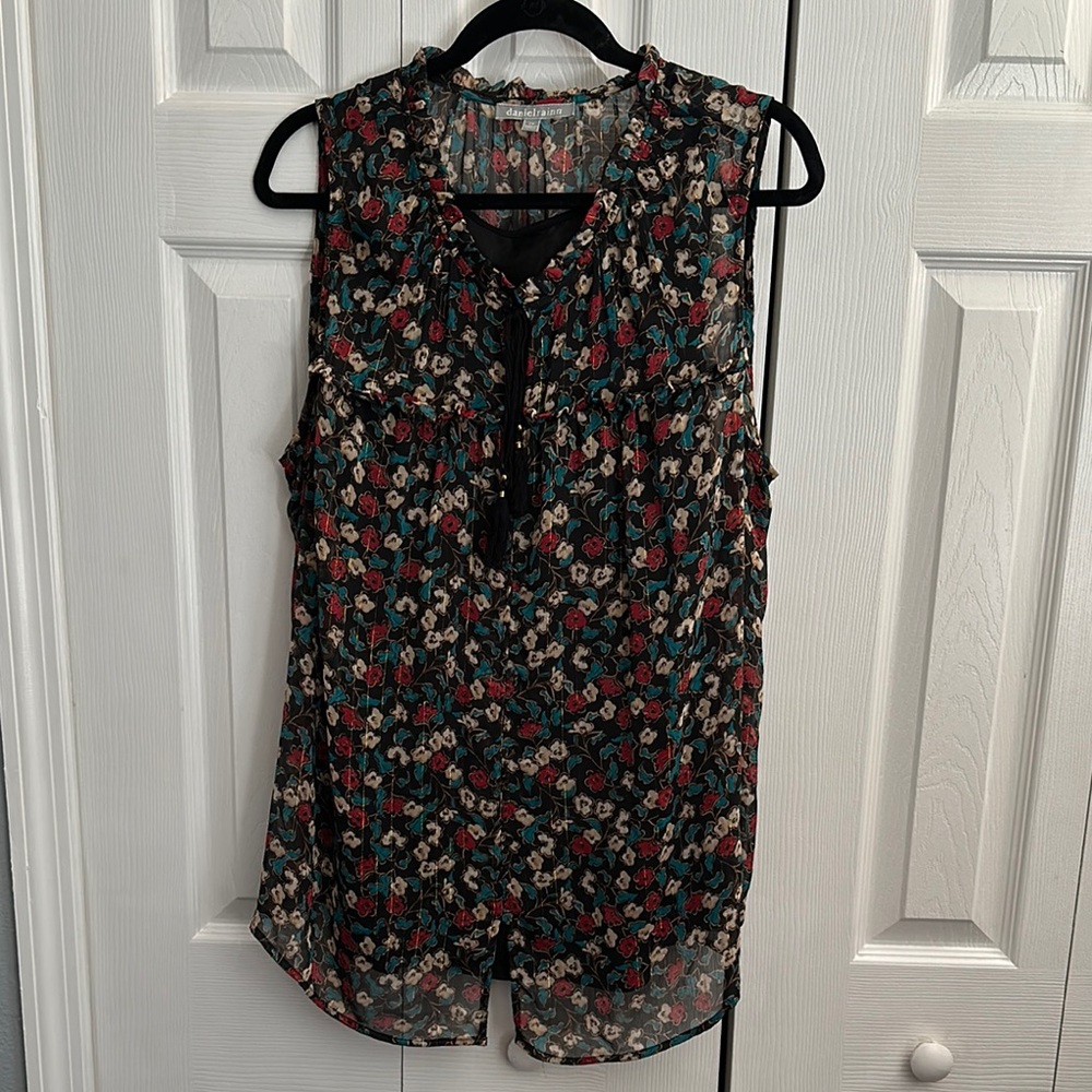 Floral Sleeveless Women's Top